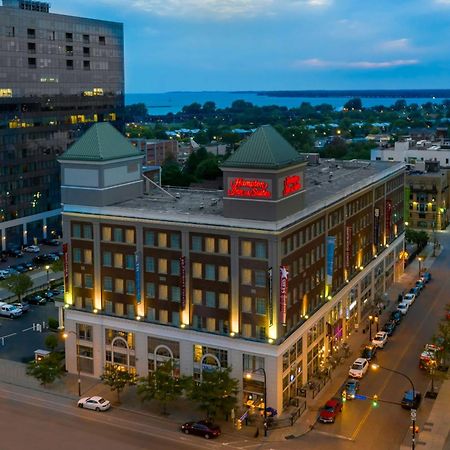 Hampton Inn & Suites Buffalo/Downtown Екстериор снимка