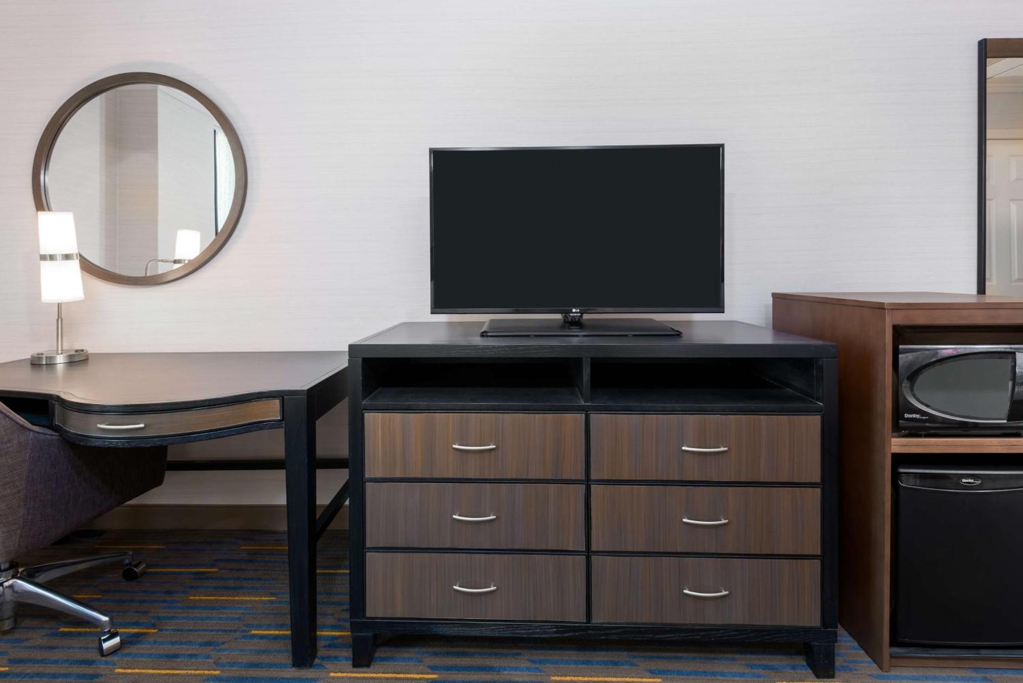 Hampton Inn & Suites Buffalo/Downtown Екстериор снимка