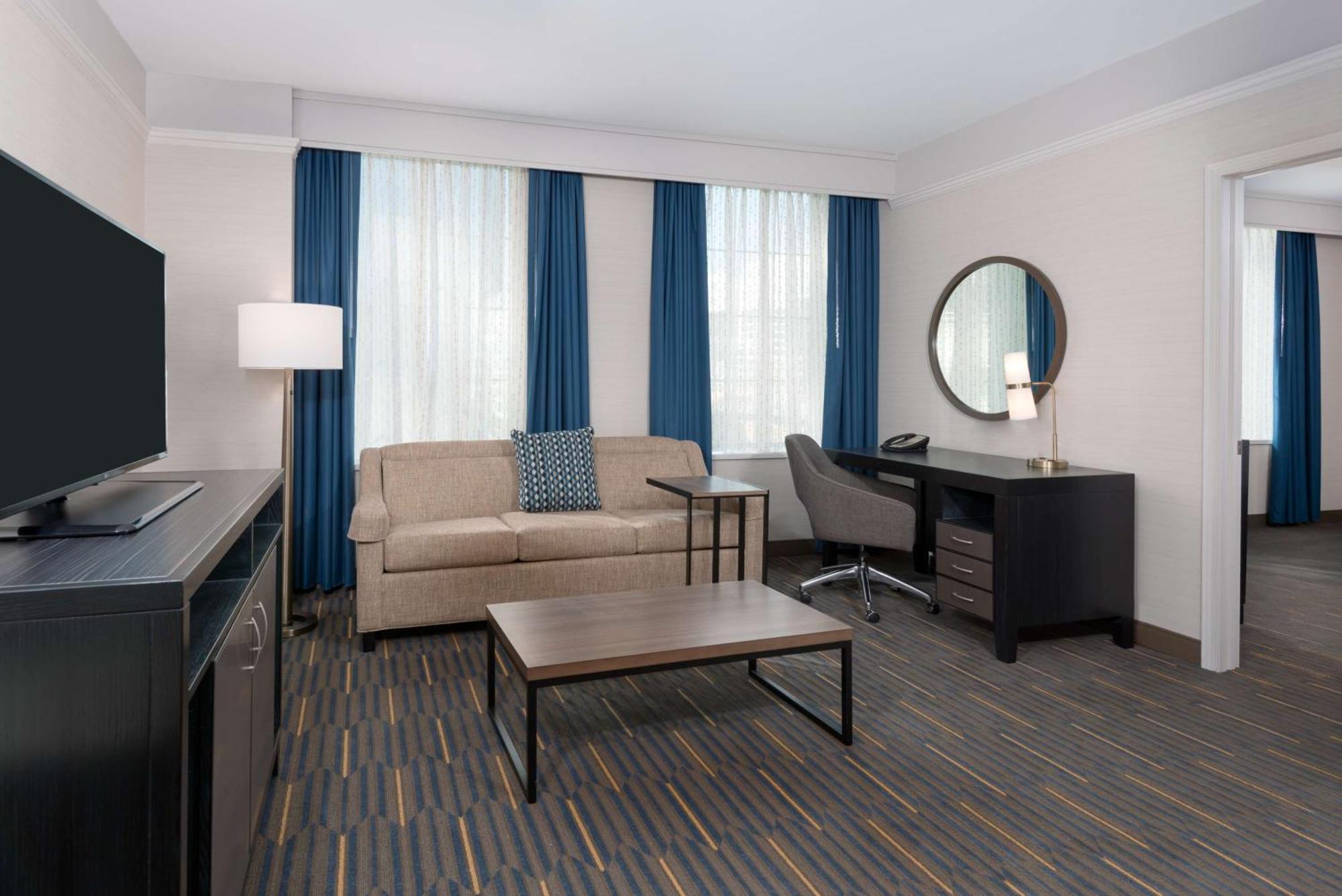 Hampton Inn & Suites Buffalo/Downtown Екстериор снимка