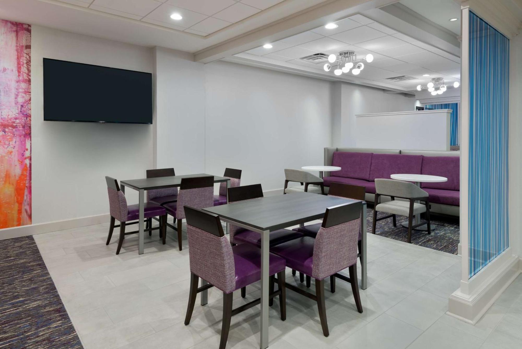 Hampton Inn & Suites Buffalo/Downtown Екстериор снимка