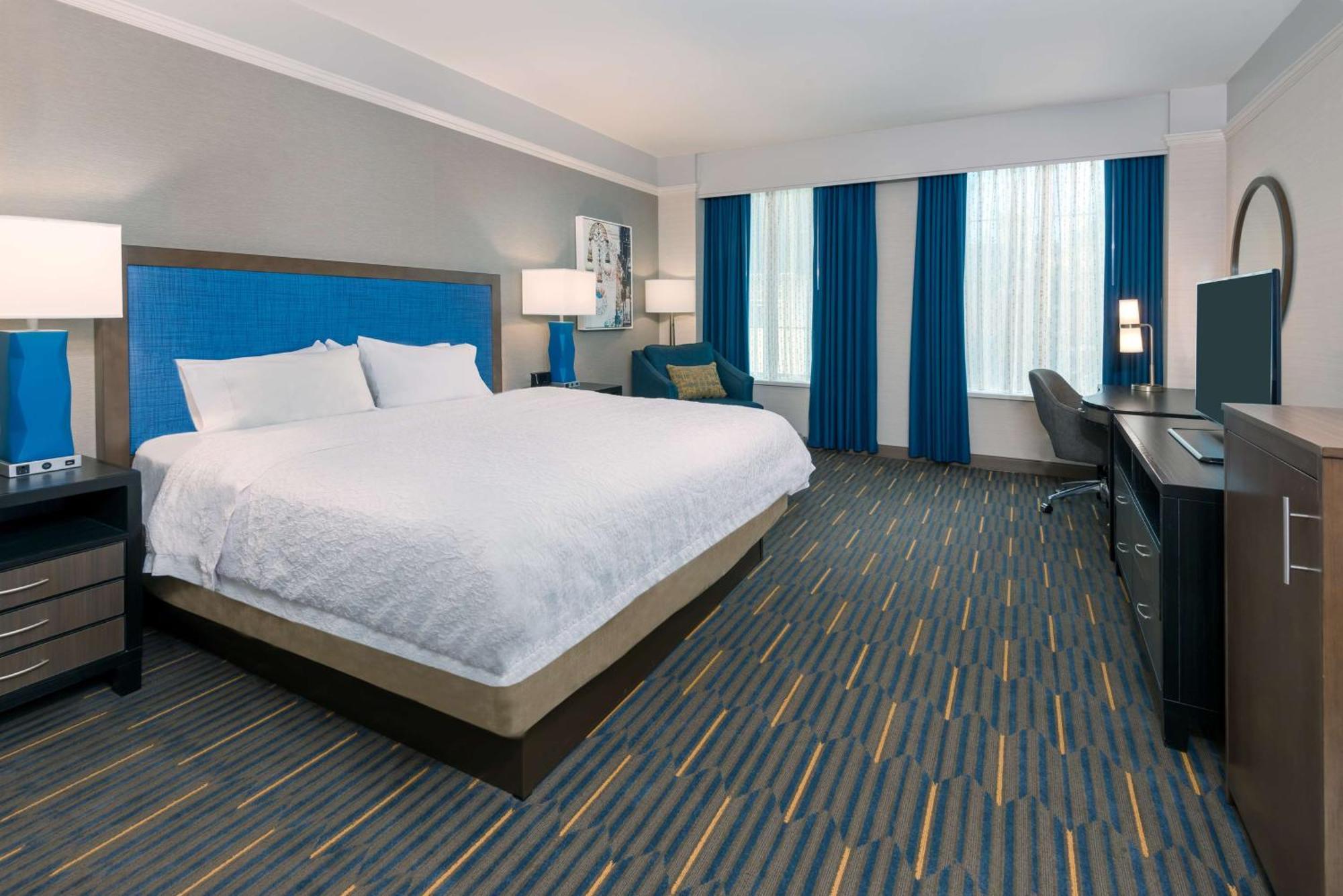 Hampton Inn & Suites Buffalo/Downtown Екстериор снимка