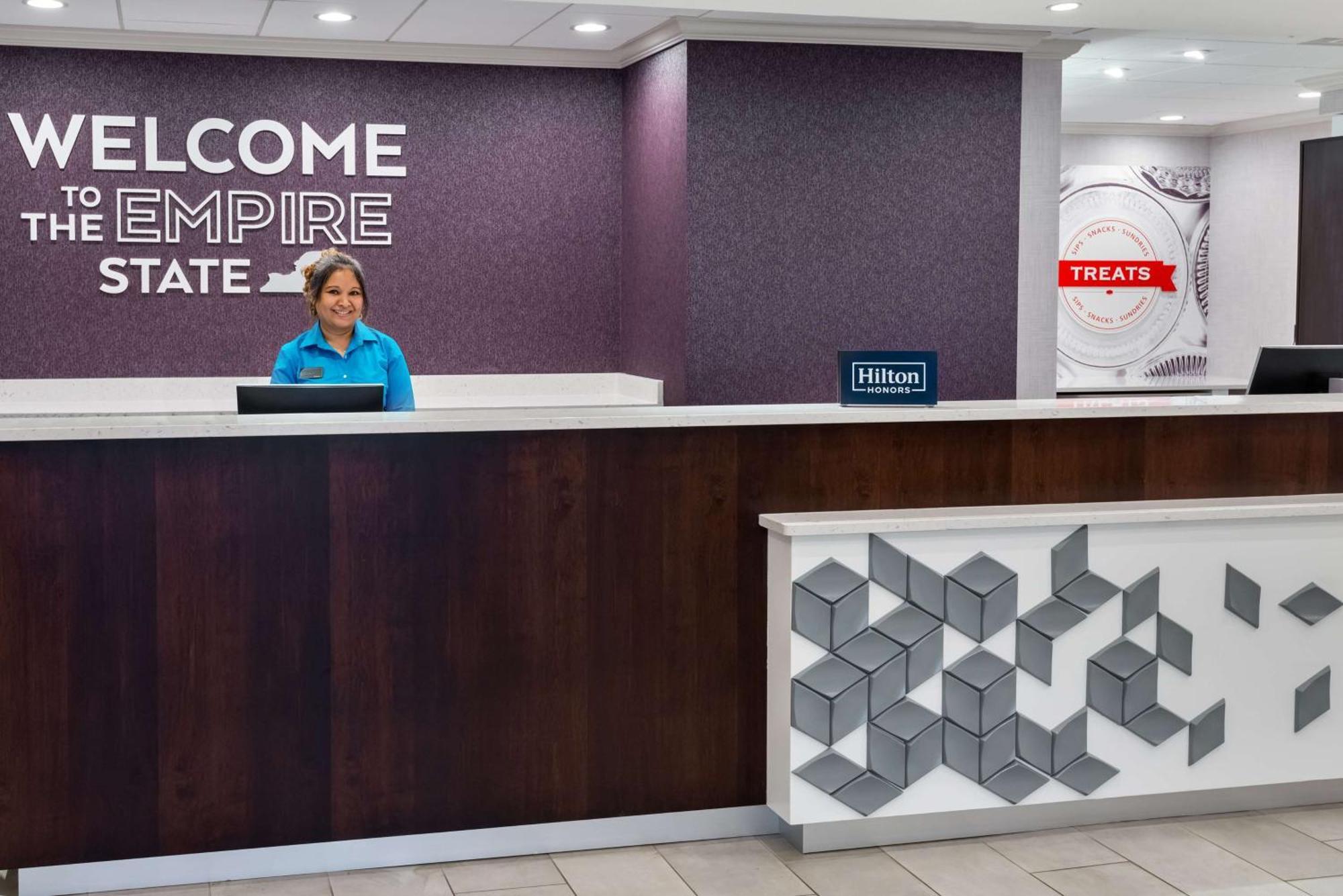 Hampton Inn & Suites Buffalo/Downtown Екстериор снимка