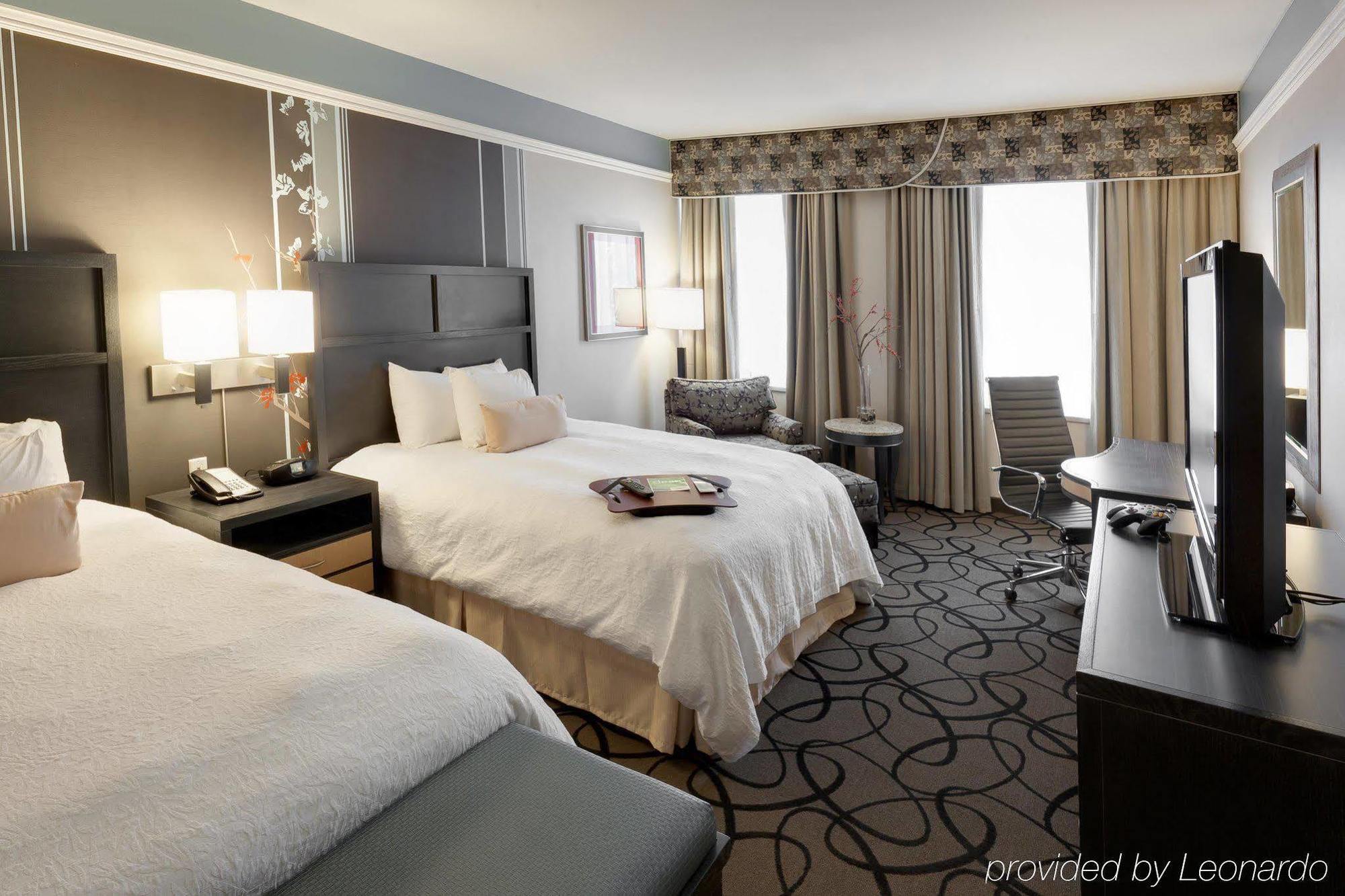 Hampton Inn & Suites Buffalo/Downtown Стая снимка
